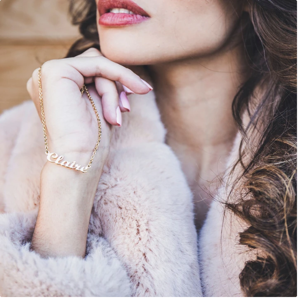 My Name, MyLittleNecklace : Show us Who You Are!