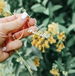 Customized gift ideas : My Little Necklace