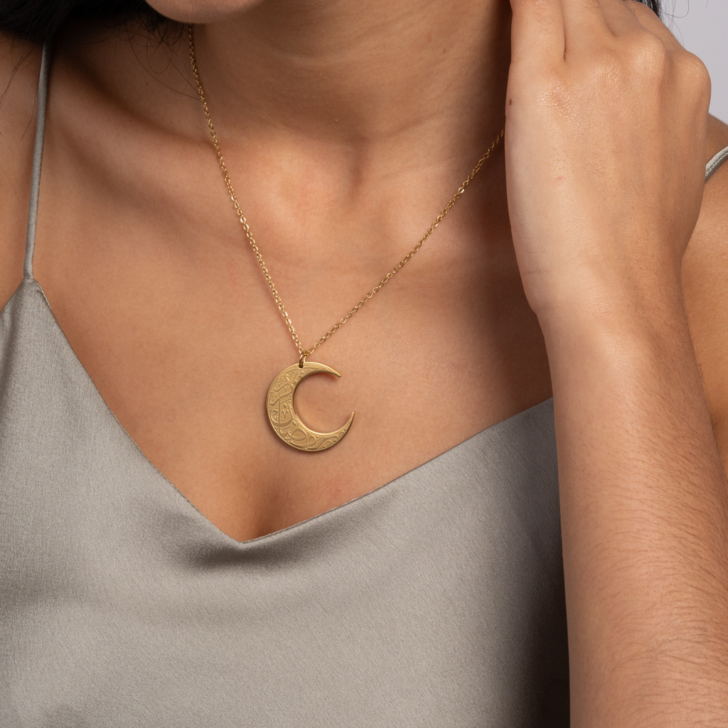 Crescent Pendant Islam Ramadan Kareem