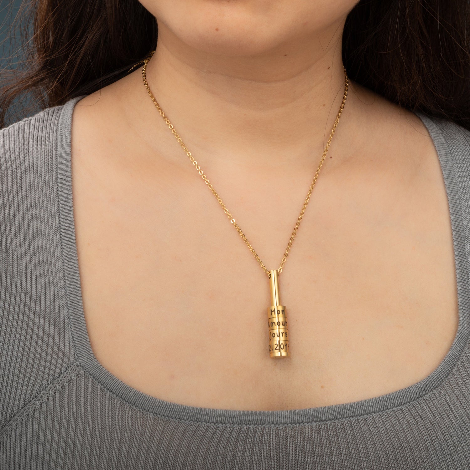 Round Bar with Charms Necklace